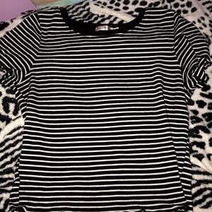 (🦋)cropped shirt .